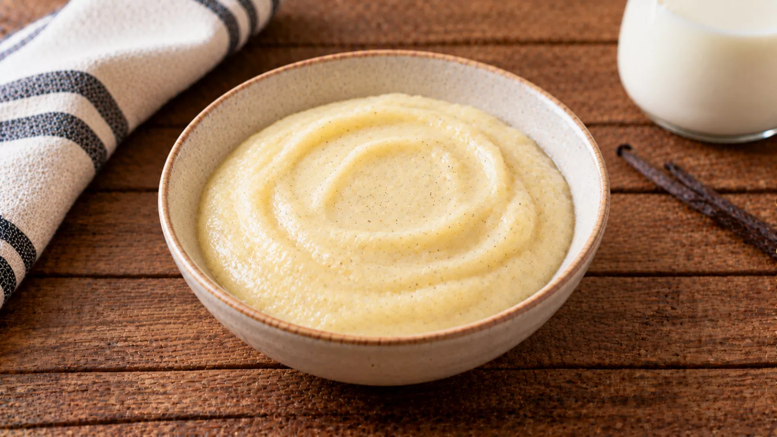 Budino di semolino al latte e vaniglia